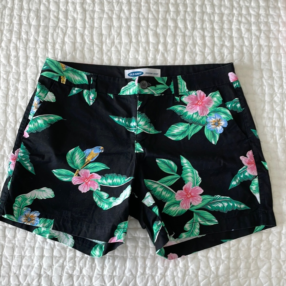 Old Navy Twill shorts
